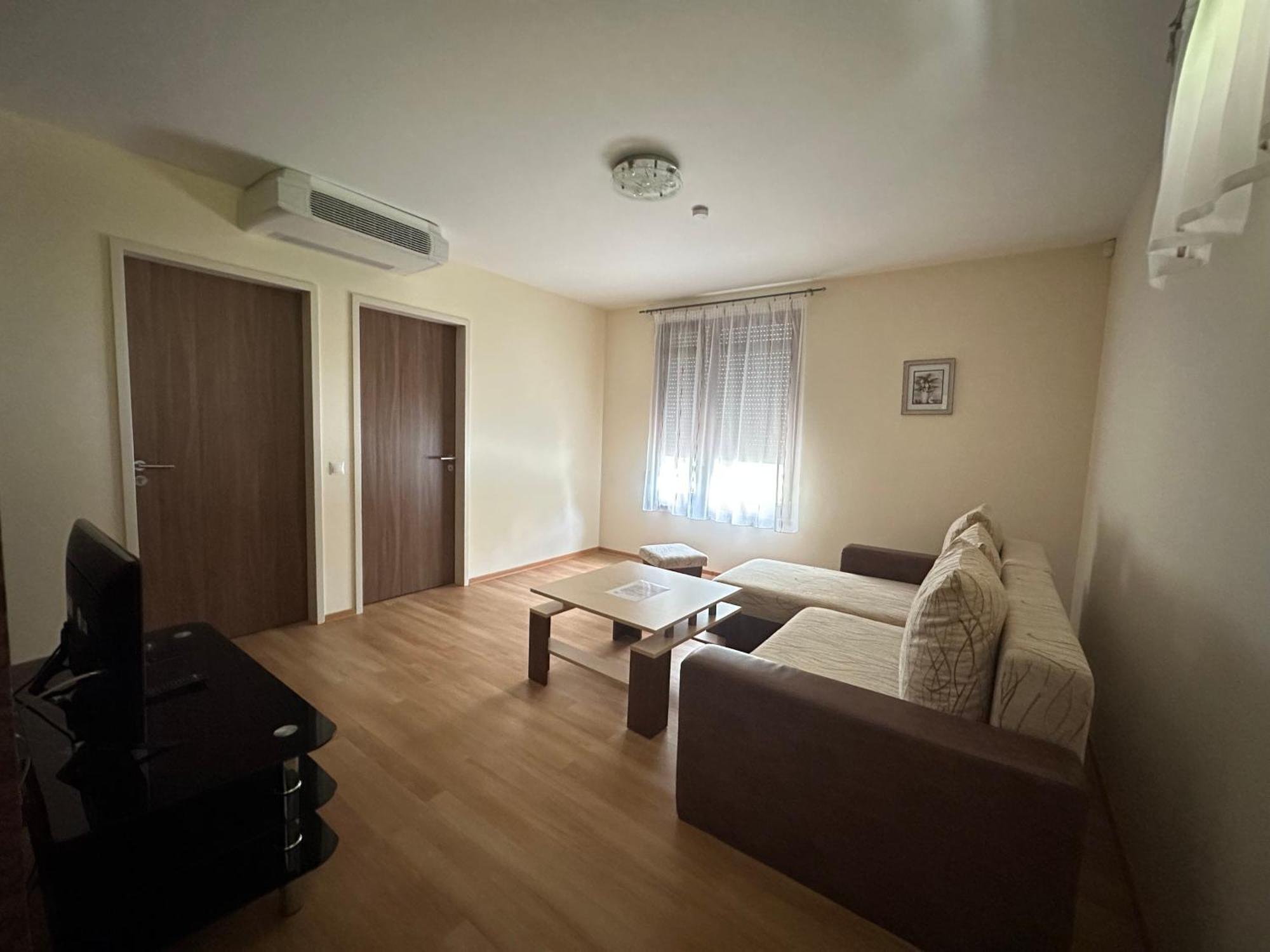 Családi Appartamento Balatonszárszó